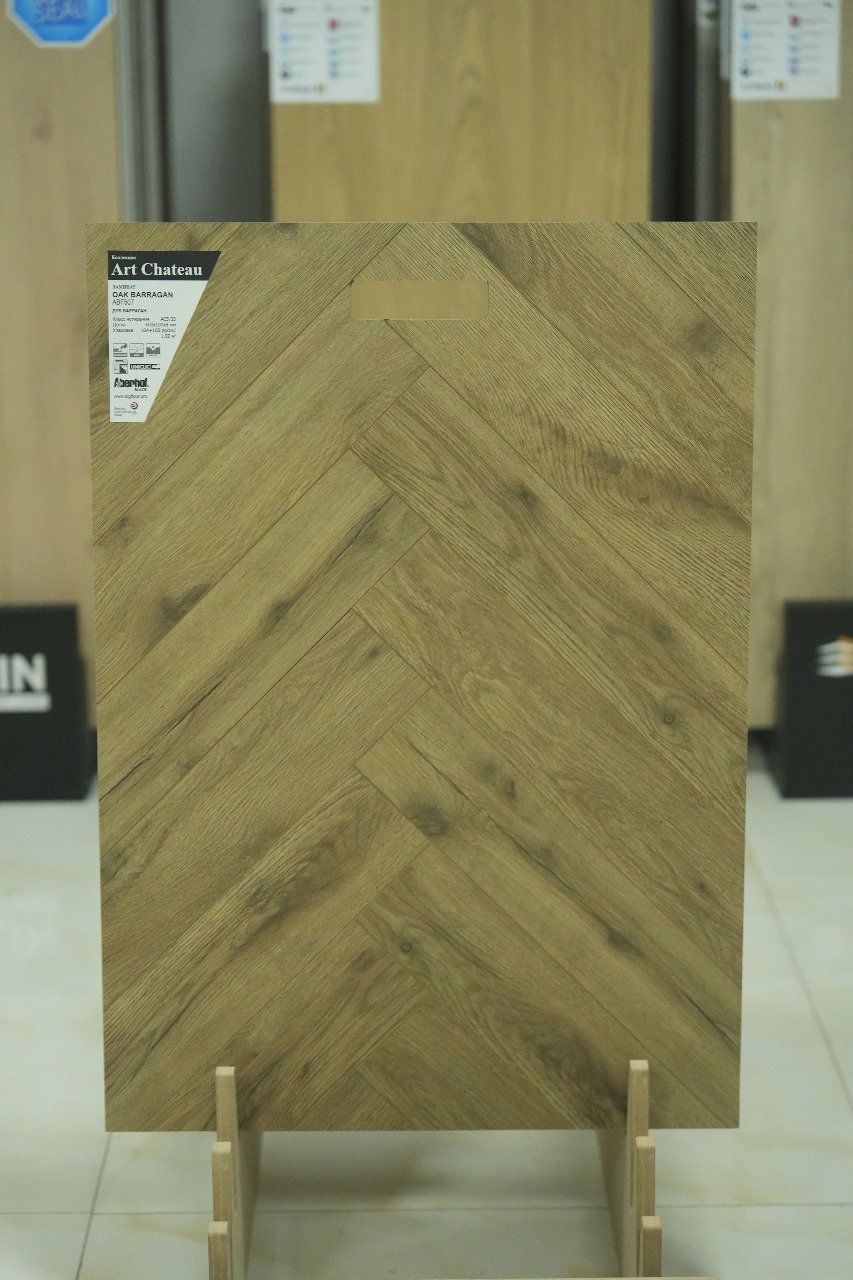OAK BARRAGAN
